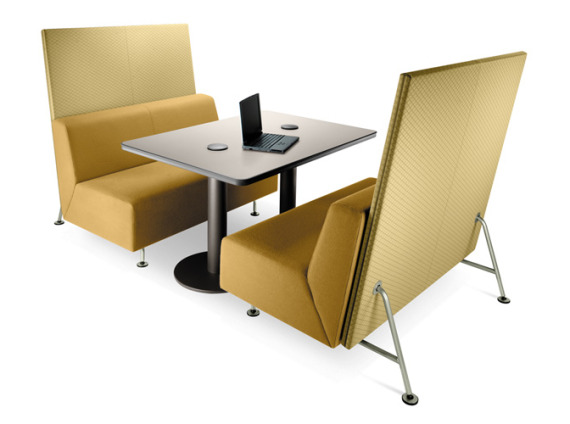 Bix Lounge : Bix Lounge Chairs with Bix Table