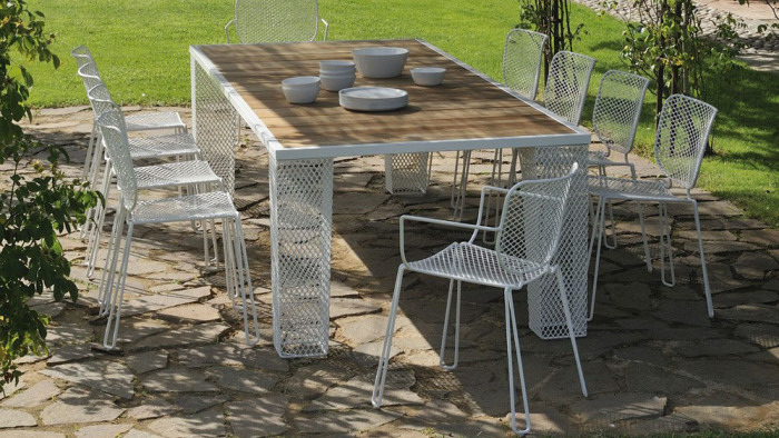 Emu Ivy Tables by Coalesse